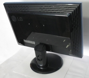 Монитор LG Flatron L222WS