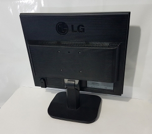 Монитор LG Flatron L1718S